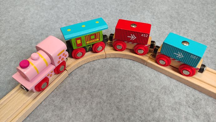 Набор паровозиков из дерева для детских железных дорог с дерева (для Edwone, Brio, Ikea, Playtive)